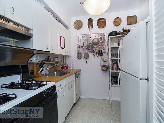 4th image of 333 E 55th St APT 14G