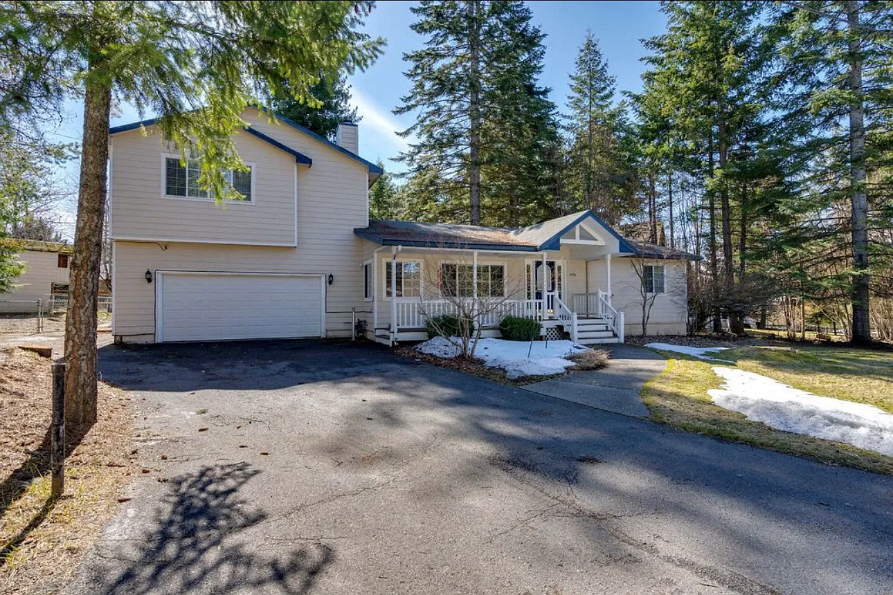 5 bed, 3.5 bath, 2823 sqft, $4,200 — Photo 1