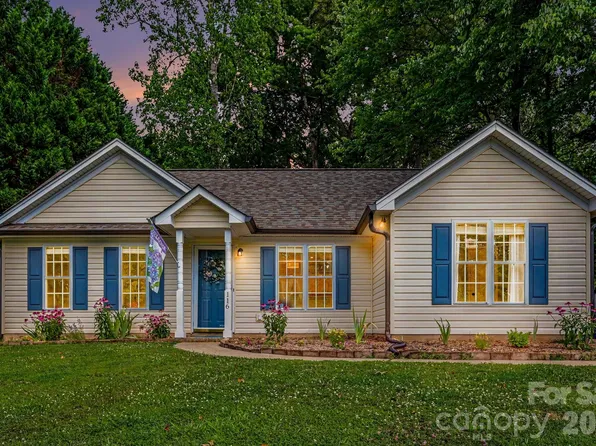 116 Julia St, Mount Holly, NC 28120