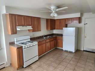 504 S 23rd Ave #GW, Bellwood, IL 60104