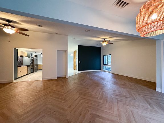 4th image of 1631 NW 19th Cir