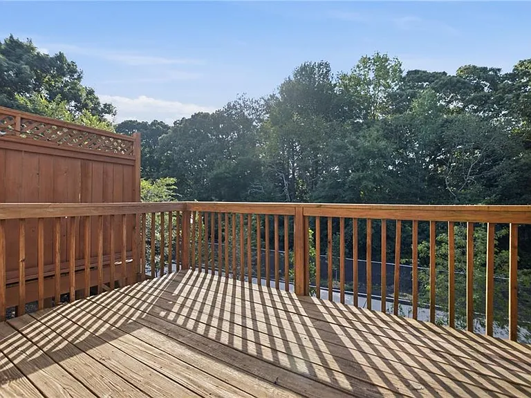 865 Commonwealth Ave SE — Photo 31
