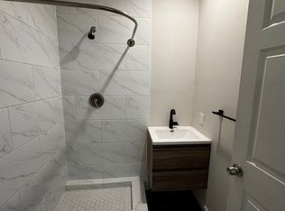 16629 Victory Blvd #1/2, Van Nuys, CA 91406