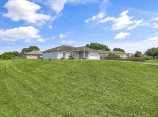 7715 100th Ave, Vero Beach, FL 32967