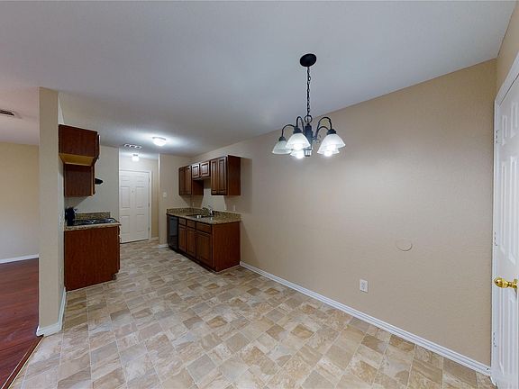 4th image of 3621 San Rose Dr #3623-1