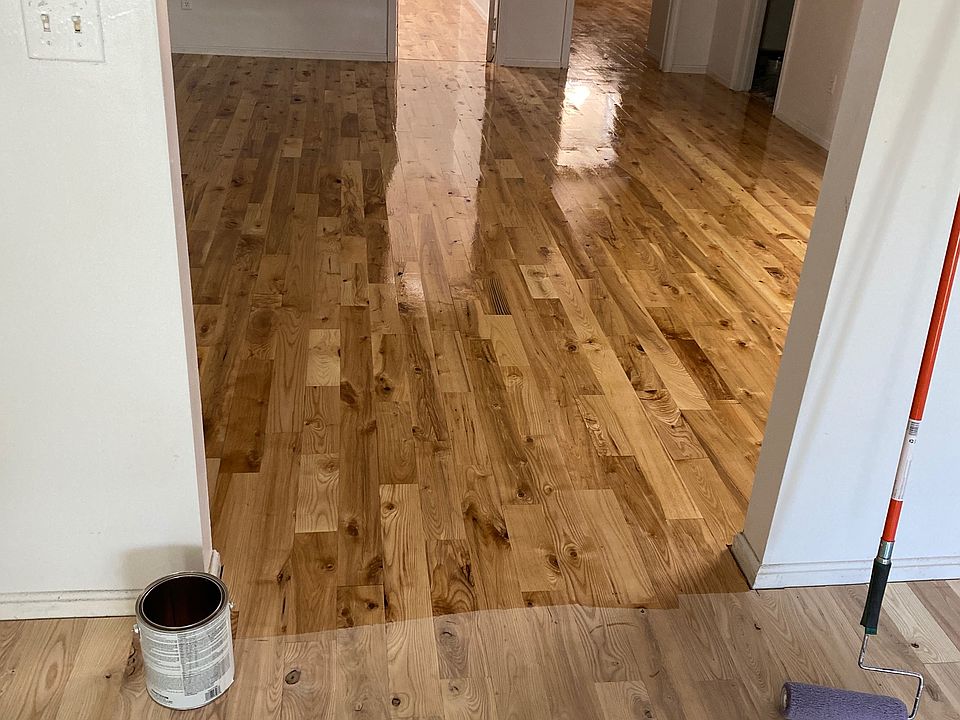 2nd image of 721 Plum St #6