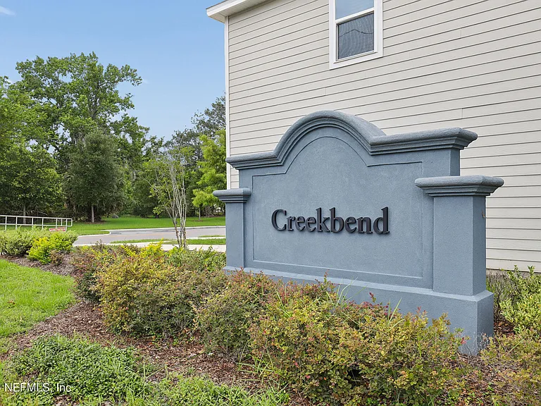 5988 Creekside Crossing Dr — Photo 27