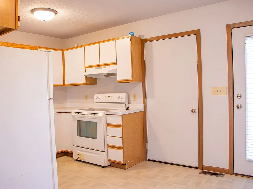 4609 Speros Ln #&-4610