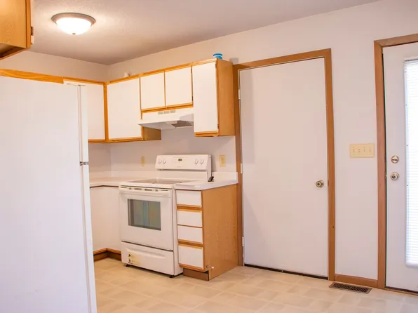 4609 Speros Ln #&-4610, Eau Claire, WI 54701