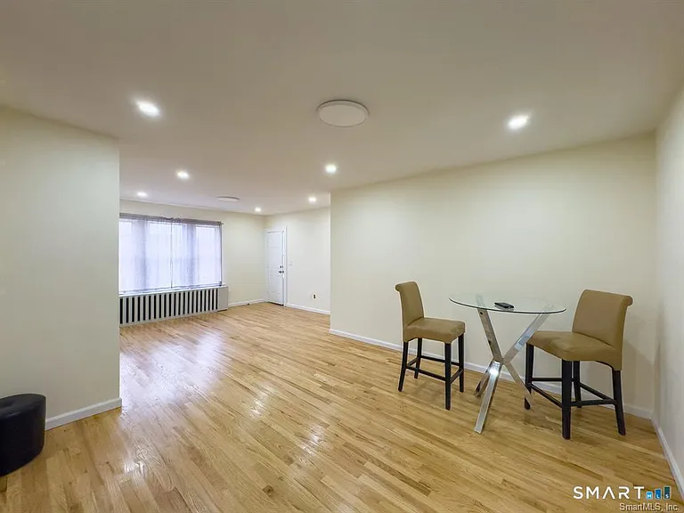 23 Lake St — Photo 12
