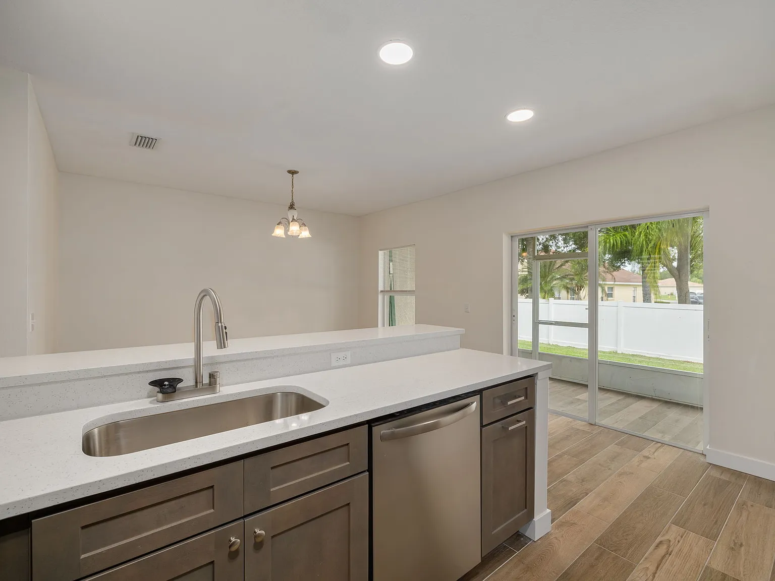 3 bed, 1508 sqft, $2,000 — Photo 1