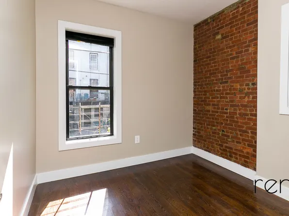 205 Street James' Place image 12 of 26