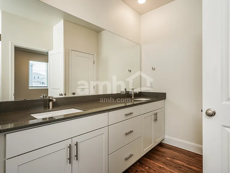 2635 W 3290 S — Photo 12