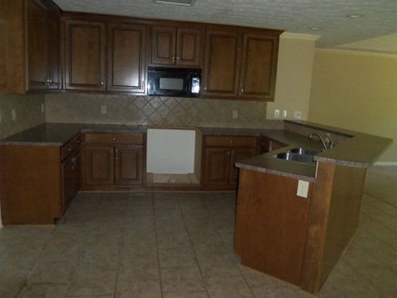 5th image of 147 Lee Road 2119