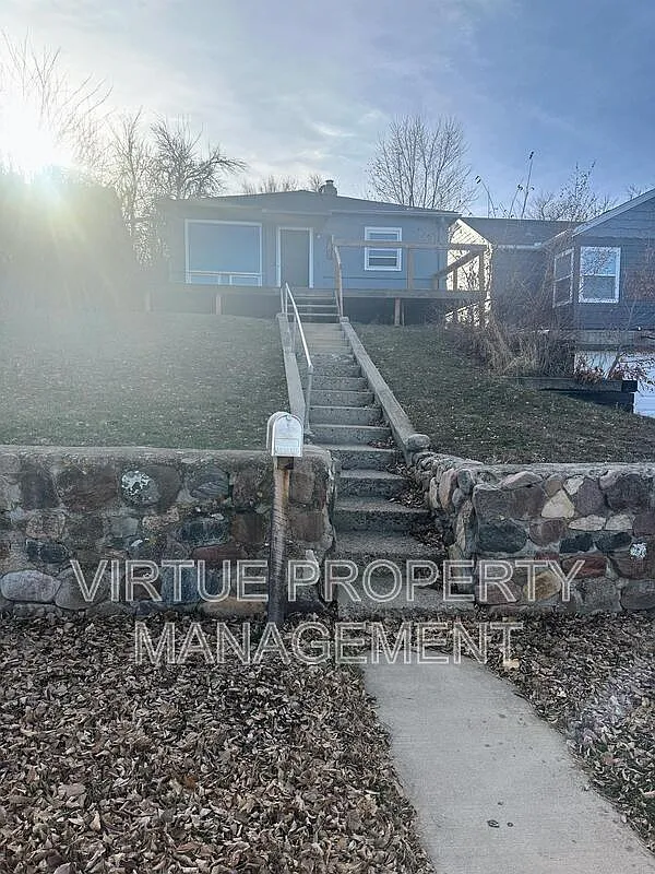 3 bed, 1.5 bath, 1440 sqft, $1,200 — Photo 4