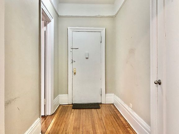 2nd image of 3495 Broadway APT 75