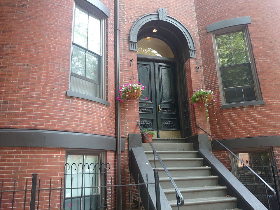 2nd image of 128 Chandler St