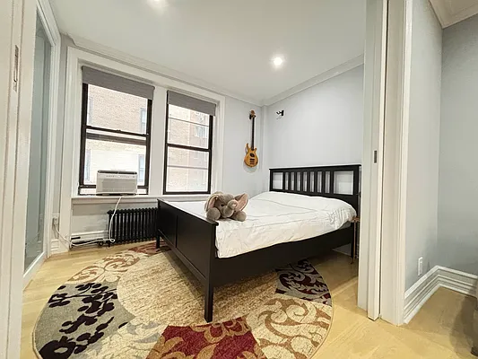Bedroom, photo 1