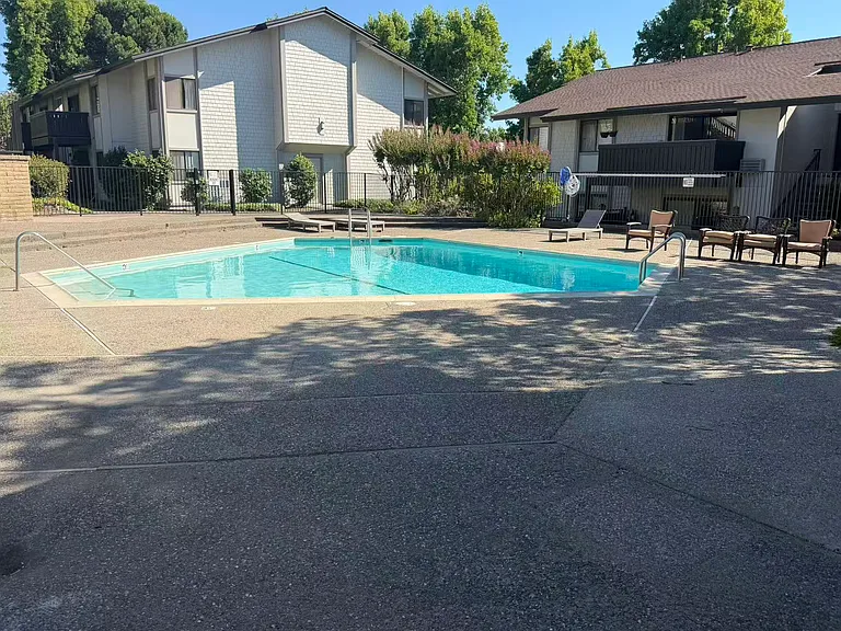 1467 Marchbanks Dr #3 — Photo 14