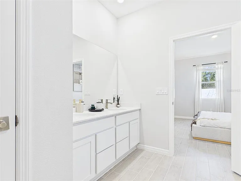 566 Marion Oaks Blvd — Photo 32