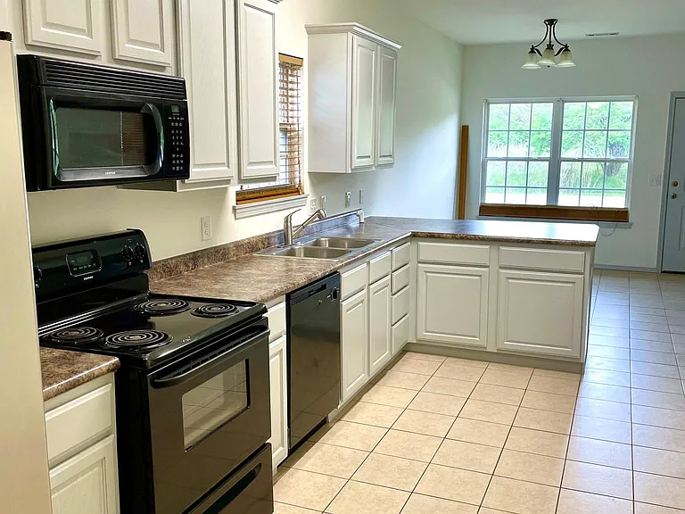 3187 W Old Farmington Rd — Photo 14