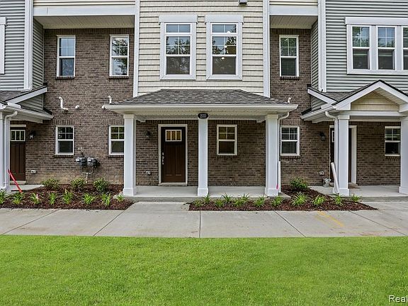 5th image of 200 Sean St #77
