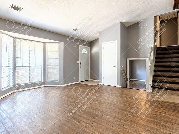 3rd image of 5668 Saint Thomas Dr