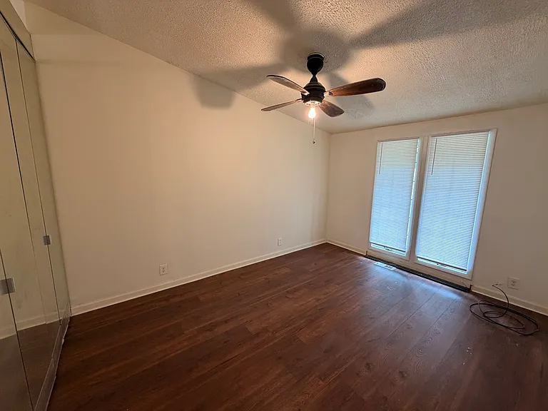 13311 Oak Crest Ct — Photo 4