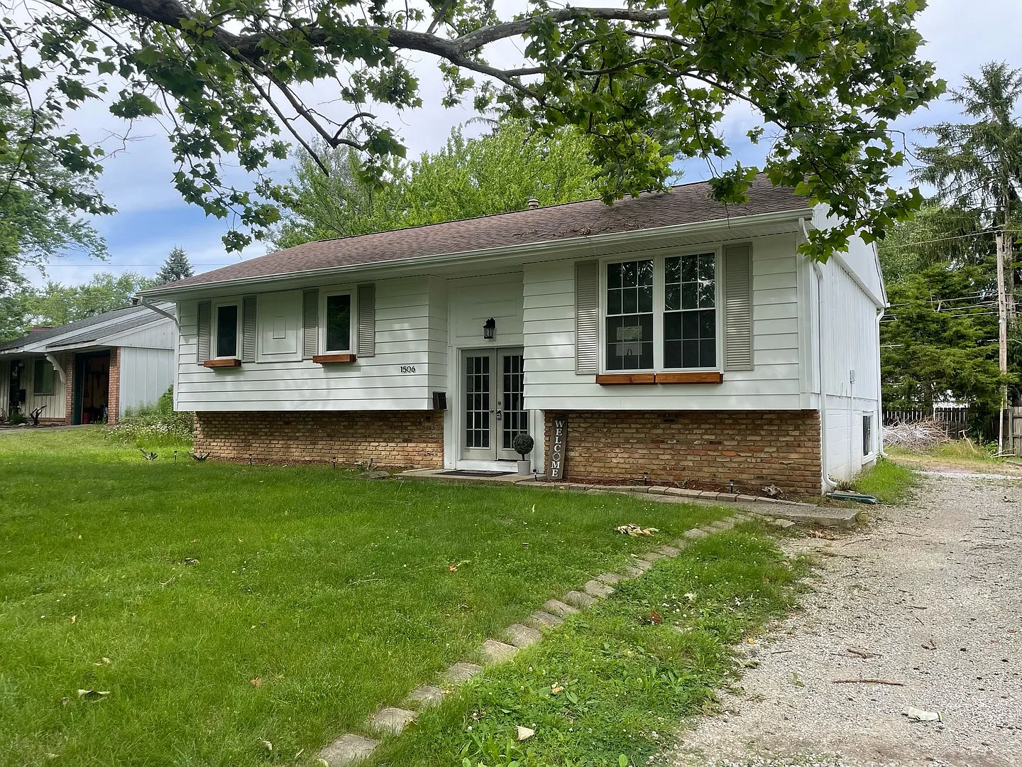 1506 S Curtiss Dr photo 1