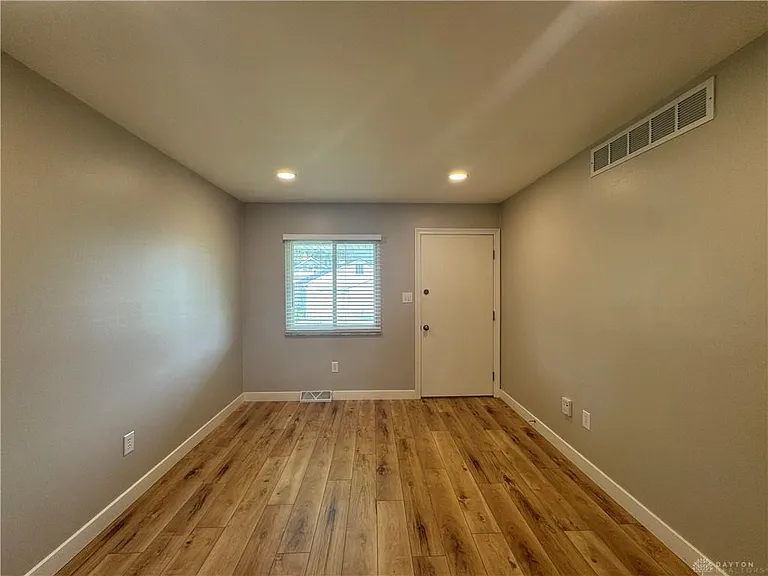 16 Chestnut St #3 — Photo 3