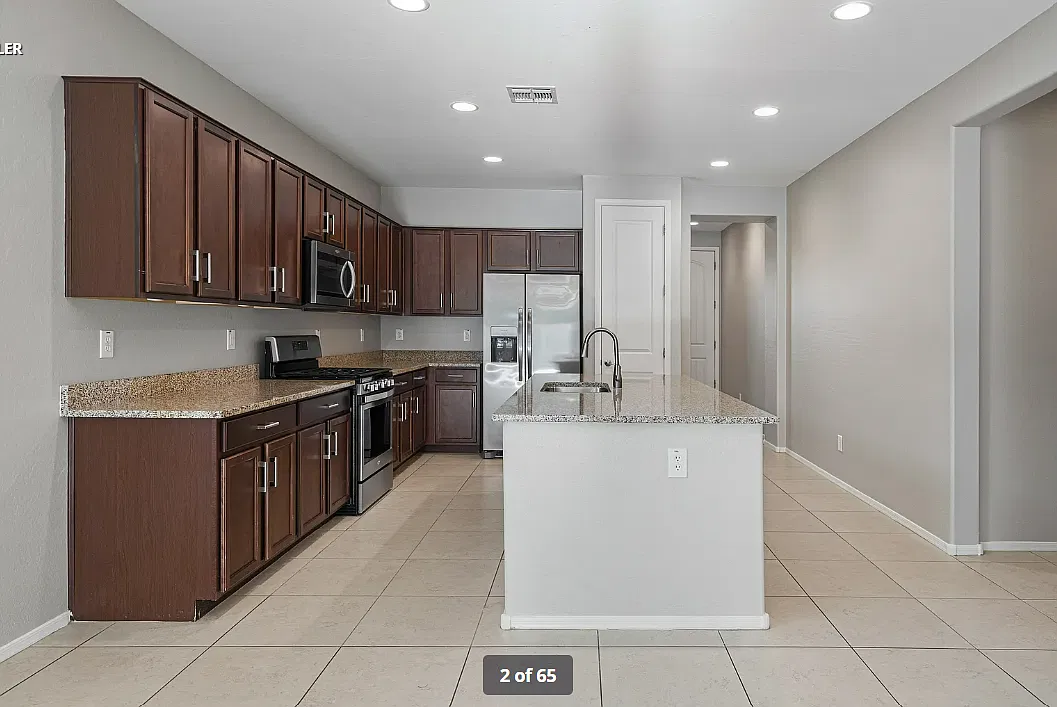 3 bed, 1857 sqft, $2,450 — Photo 2