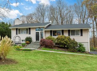 1527 Georgia St, Yorktown Heights, NY 10598