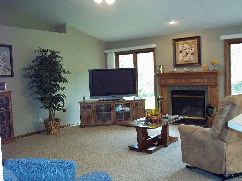 Big & Bright Living Room