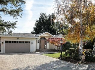 691 Los Ninos Way, Los Altos, CA 94022
