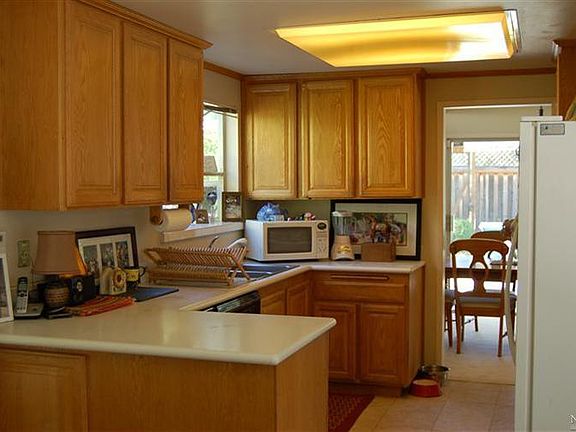 3rd image of 460 Marin Oaks Dr