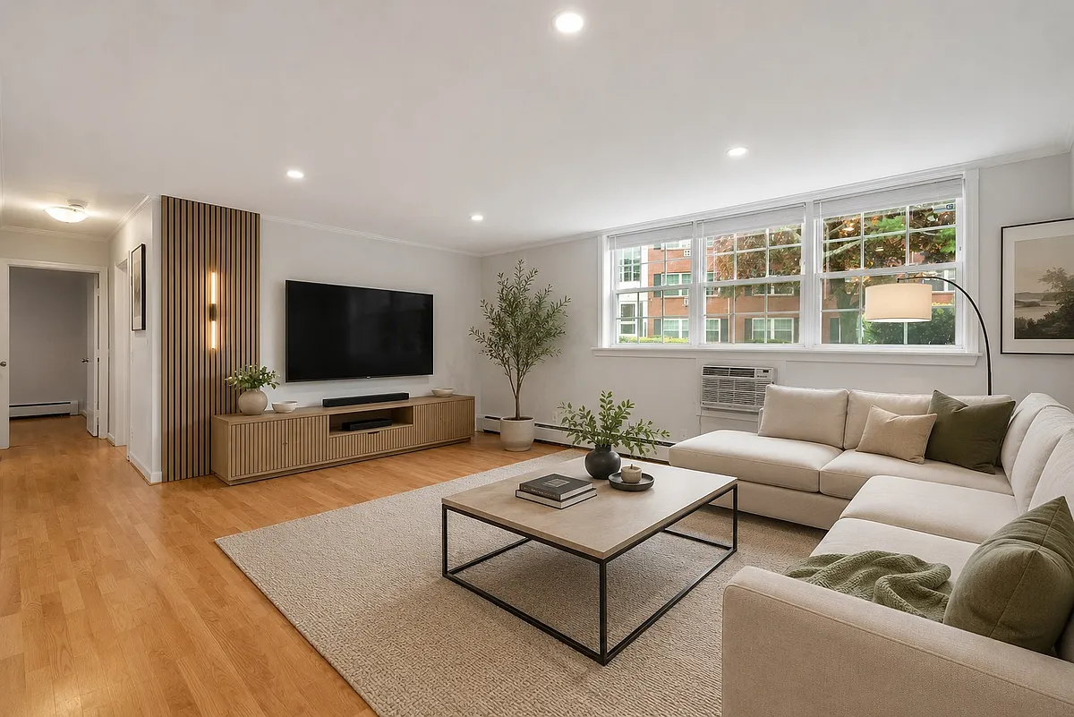 Virtual staging - 4 Tara Dr #4