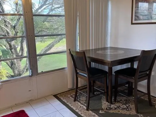 1040 Country Club Drive #306, Margate, FL 33063