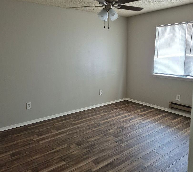 2nd image of 6701 Dallas St #20