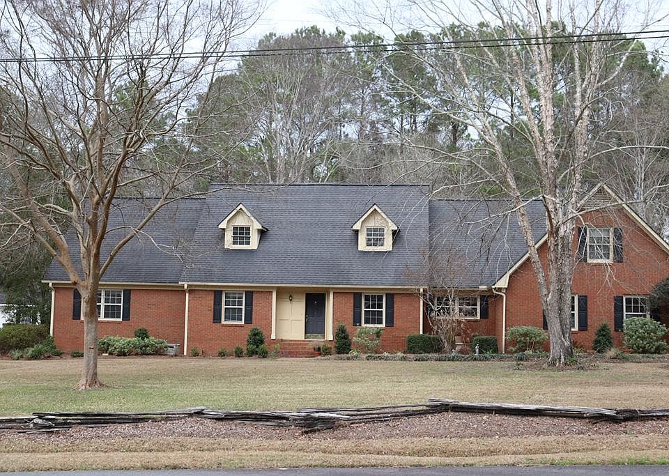 1st image of 1211 Saint Andrews Dr