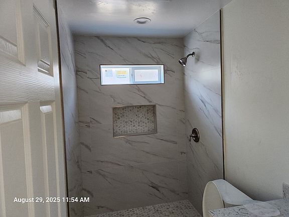 3rd image of 3675 Marlborough Ave #3