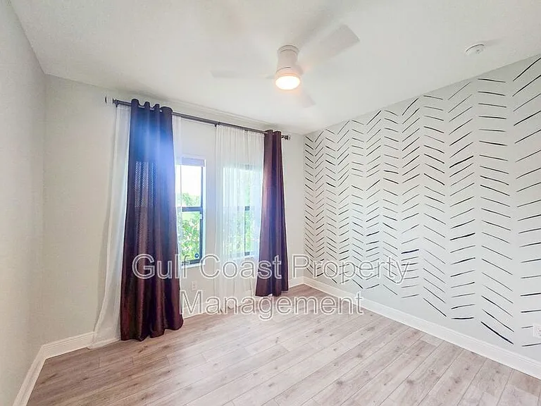 12664 Oak Hill Way — Photo 19