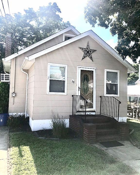 1st image of 20 Bay Beach Ave