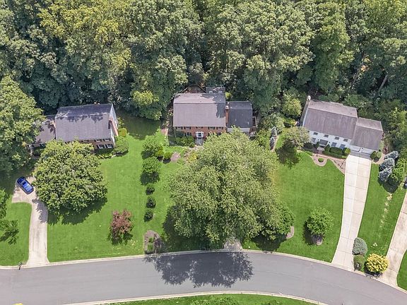 3rd image of 3217 Green Forest Ct