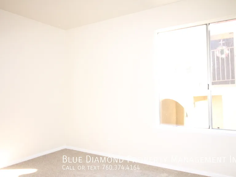 1023 Ficus Ln — Photo 2