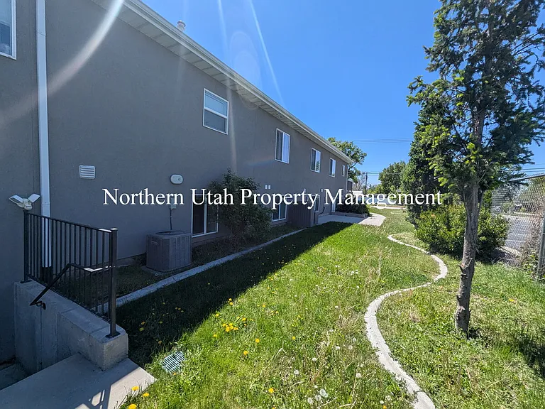 1290 N 200 W #2 — Photo 14