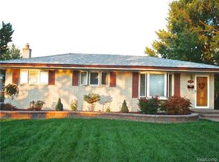 32922 Wareham Ct, Warren, MI 48092