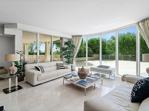 3rd image of 3720 S Ocean Blvd APT 1080