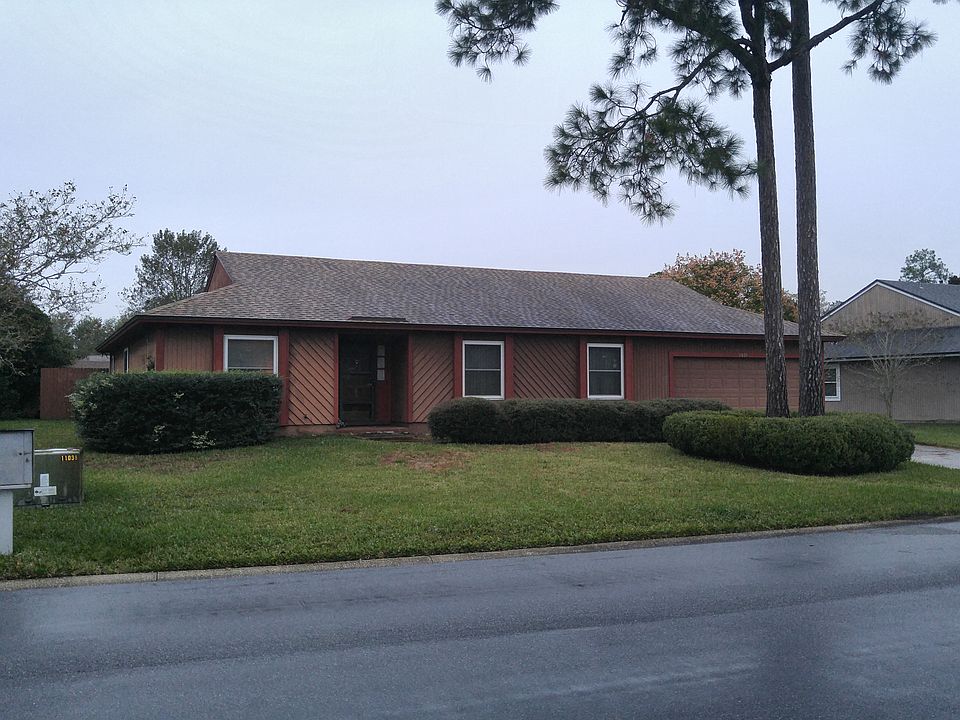 1st image of 11034 Morgan Horse Dr E