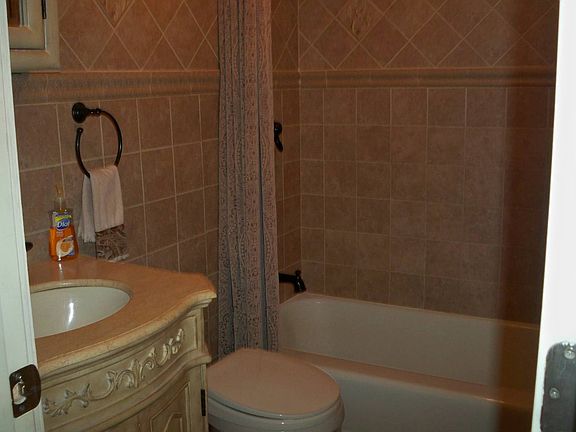 3rd image of 151-40 88th St APT 2G