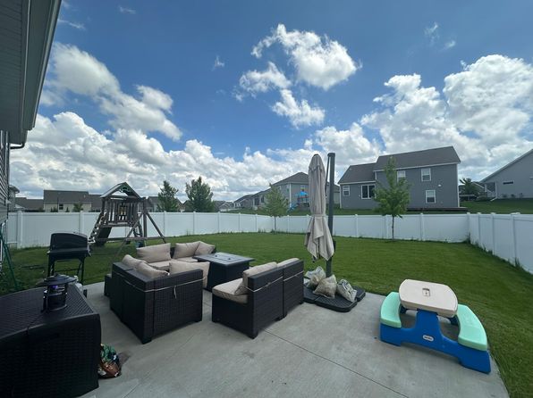 1452 138th St E, Rosemount, MN 55068